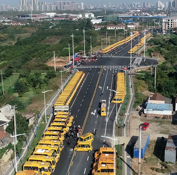 常德市湘北汽車(chē)運(yùn)輸有限公司,常德包車(chē)客運(yùn),常德旅游服務(wù),校車(chē)服務(wù)